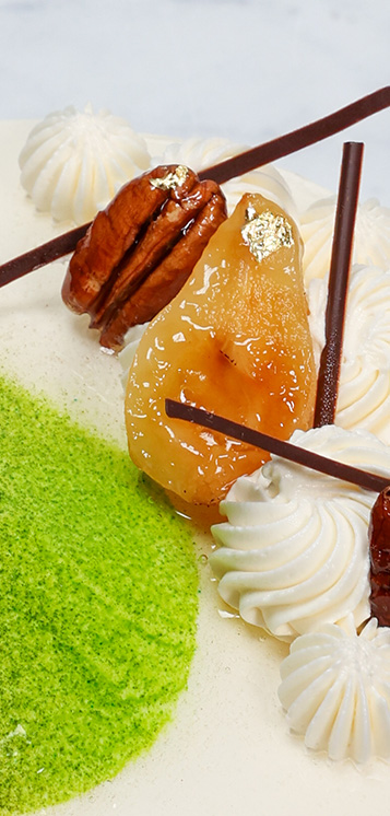 https://www.chezalicecafe.com/images/gallery_cake_pear.jpg